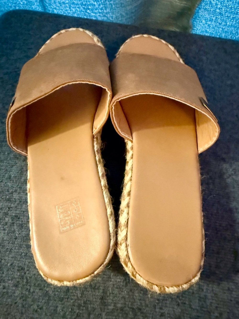 🍓Women’s Wedge Slide Sandals in Tan - Picture 3 of 4
